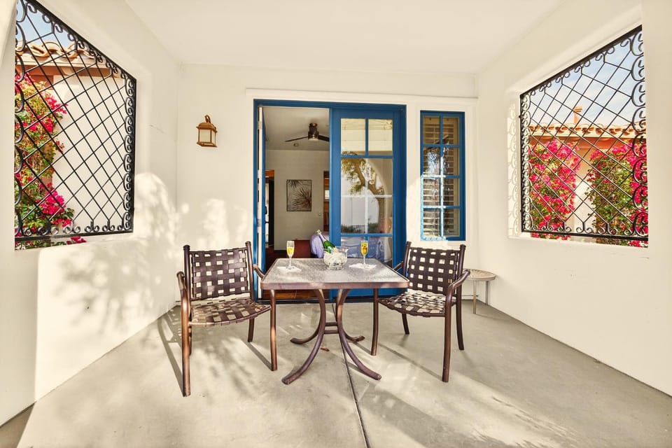 LV021 Single Story Studio on a Quiet Greenbelt Apartment in Indian Wells