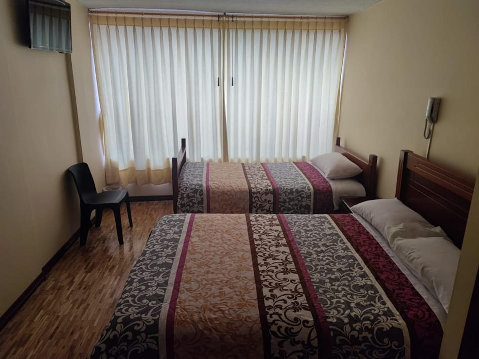 HOSTAL EL CONFORT QUITO NORTE Bed and Breakfast in Quito