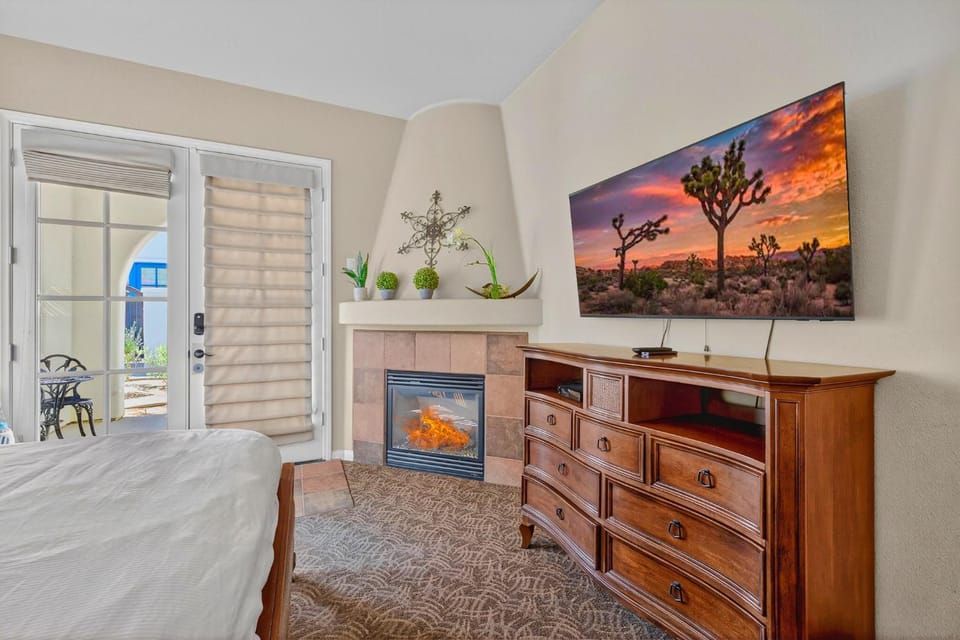 LV026 Secluded Downstairs Legacy Villas Studio Apartment in Indian Wells