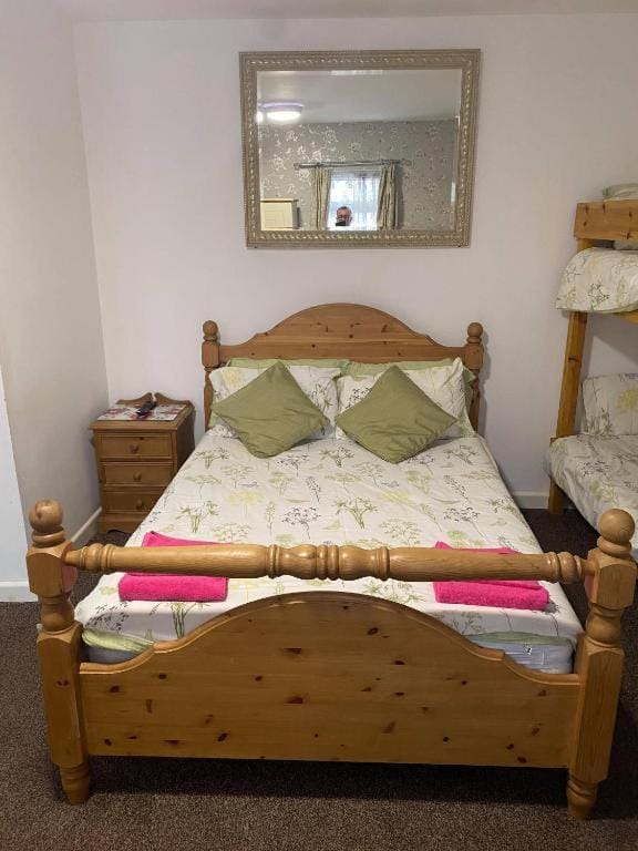 JEANNE Bed and Breakfast in Blackpool