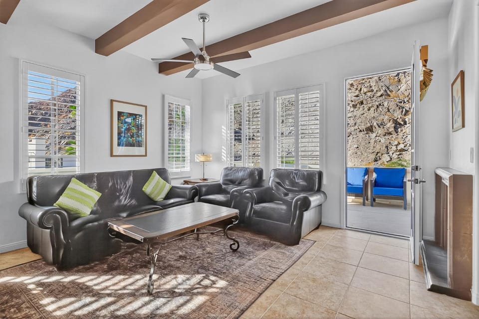 LV305 Legacy Villas Townhome w Expansive Patio Apartment in Indian Wells