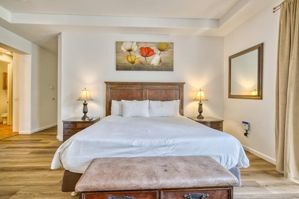 SV004 Single Story LQ Resort Studio Spa Villa Apartment in Indian Wells