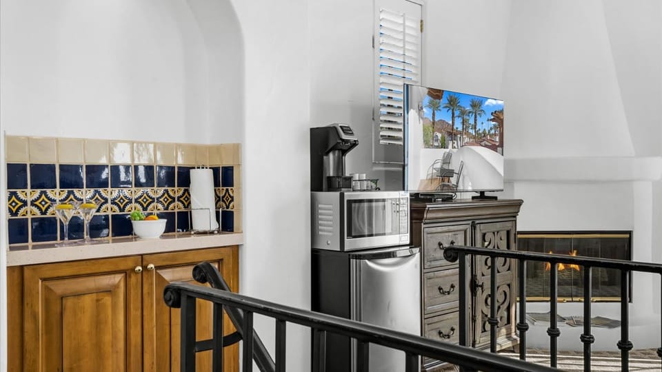 SV006 Secluded Spa Villa Studio at LQ Resort Apartment in Indian Wells