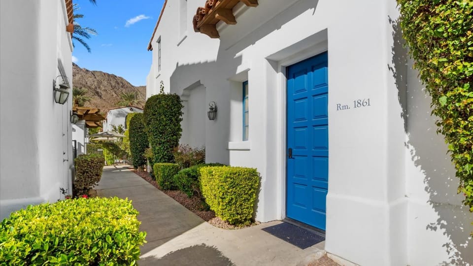SV006 Secluded Spa Villa Studio at LQ Resort Apartment in Indian Wells