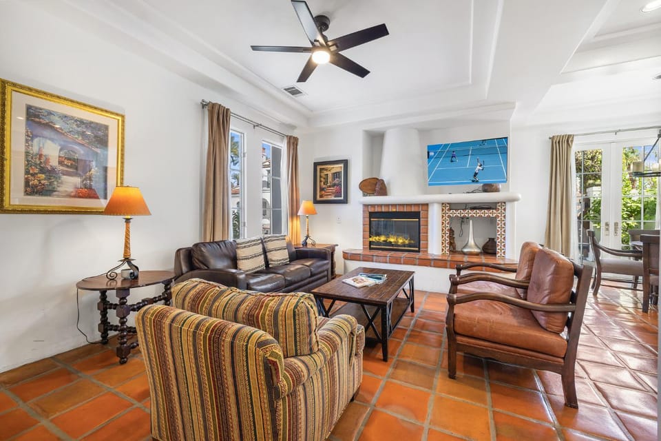 SV104 Spacious Single Story 1 Bedroom Spa Villa Apartment in Indian Wells