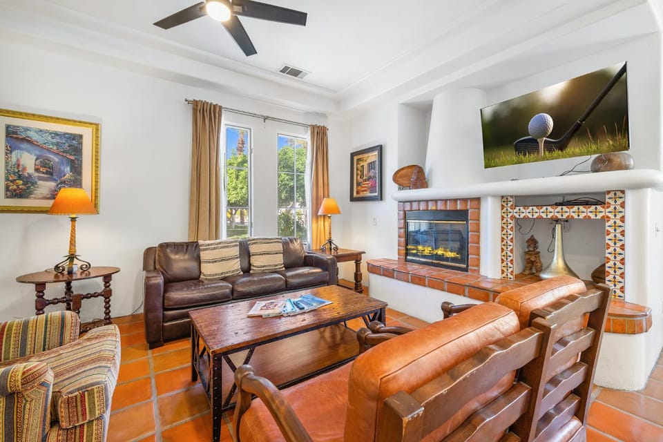 SV104 Spacious Single Story 1 Bedroom Spa Villa Apartment in Indian Wells