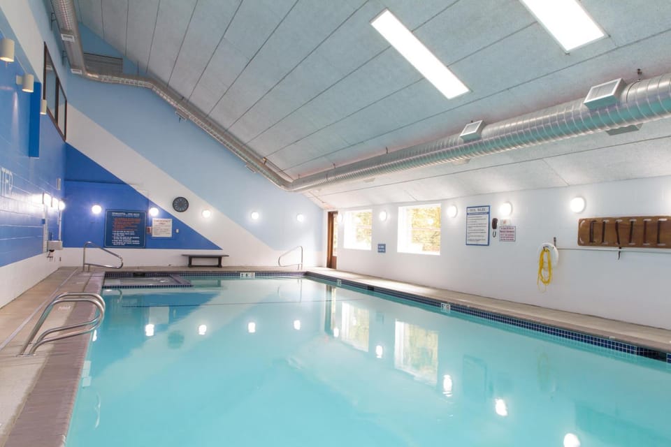 Mt Baker Den, Sleeps 4 House in Glacier