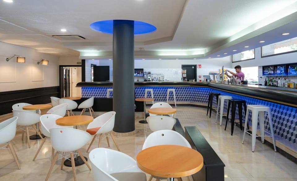 Lounge or bar