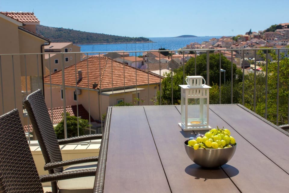 Balcony/Terrace, Dining area, Sea view
