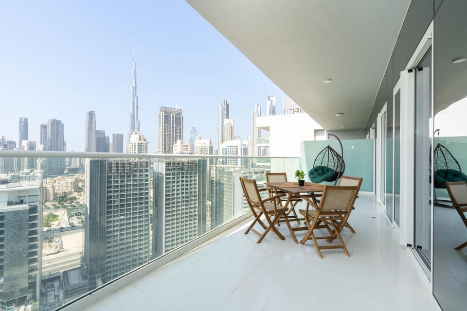 View (from property/room), Balcony/Terrace, Seating area, hair dresser