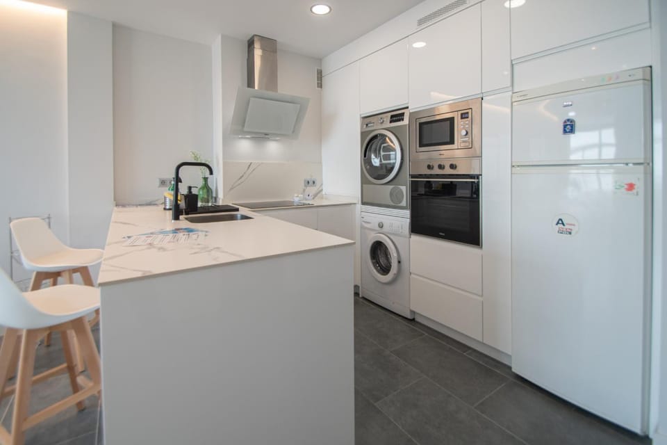 Kitchen or kitchenette, dishwasher, minibar, pet friendly, stove, washing machine, dryer