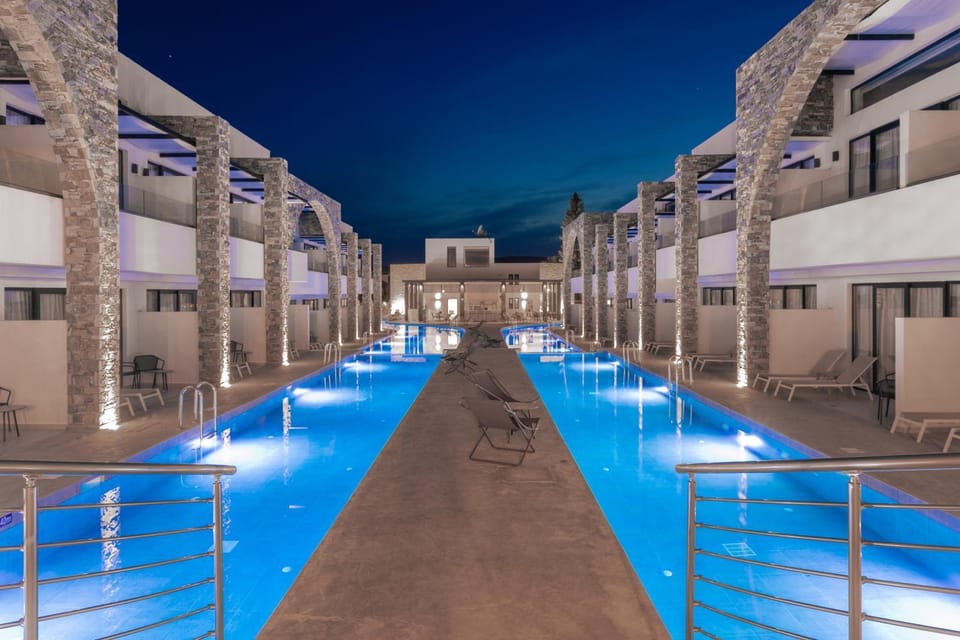 Swimming pool, Swimming pool