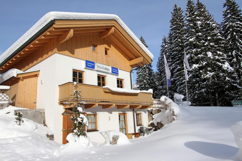 Property building, Winter