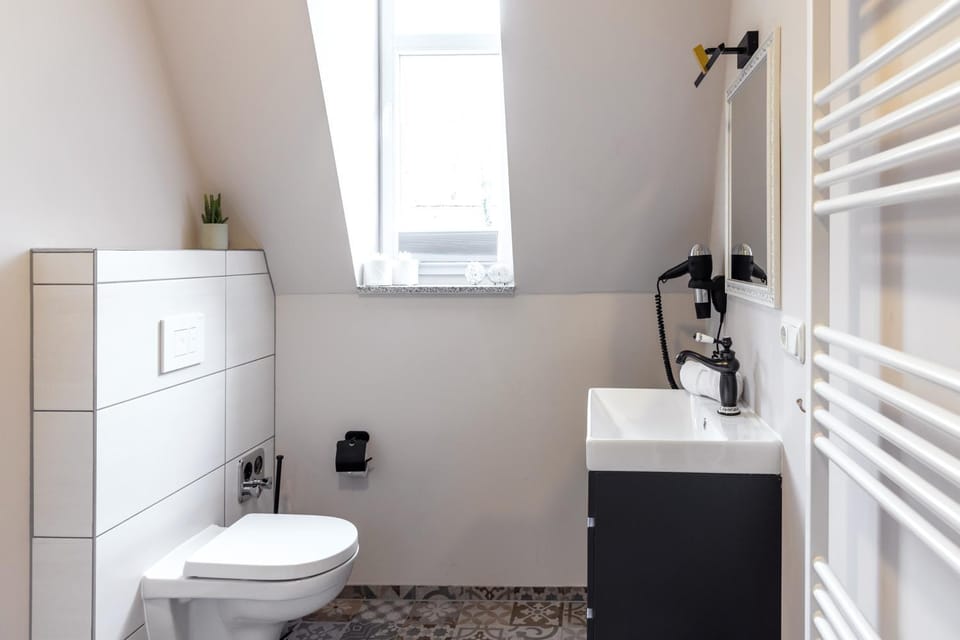 Toilet, Bathroom