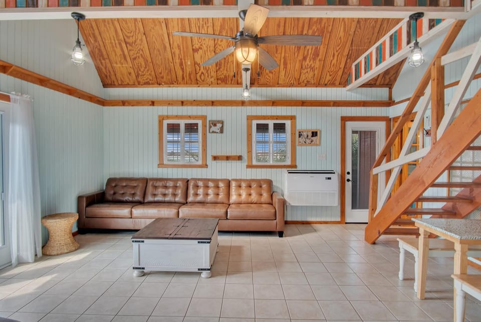 Living room, Seating area, furniture, air conditioner