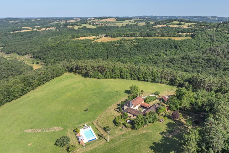 Property building, Day, Natural landscape, Bird's eye view, Pool view