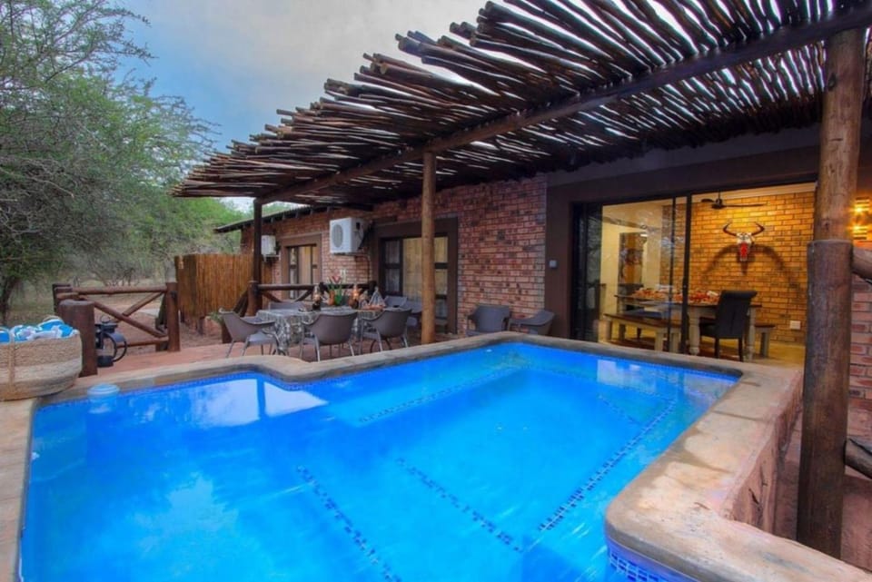 Swimming pool, Swimming pool