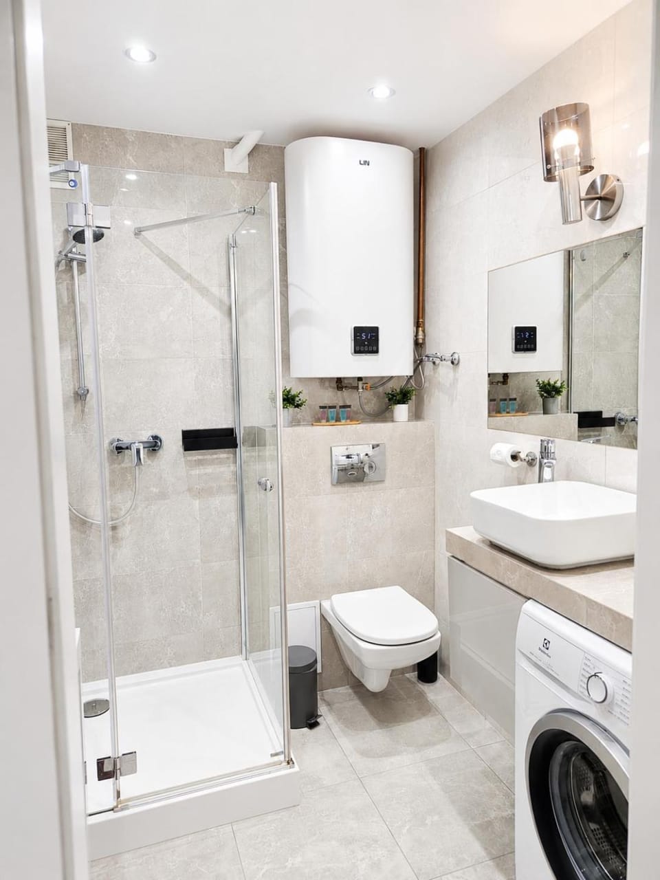 Shower, Toilet, Bathroom, towels, washing machine