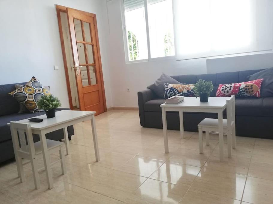 Apartamento grande en el Puerto Marina del Este (La Herradura-Almuñecar) Apartment in Costa Tropical