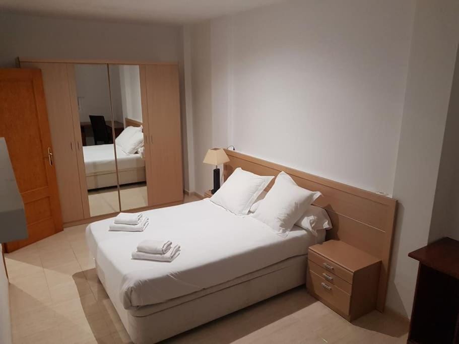 Apartamento grande en el Puerto Marina del Este (La Herradura-Almuñecar) Apartment in Costa Tropical