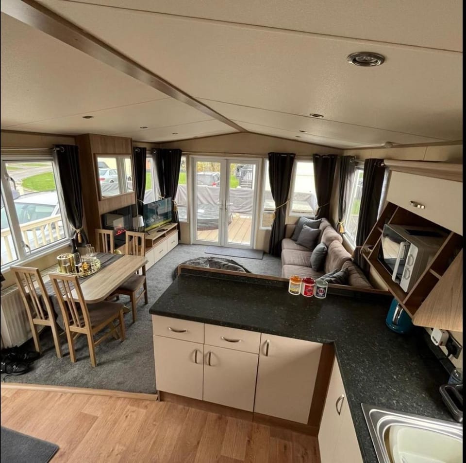 Hot tub breaks Fairways Tattershall lakes House in Tattershall