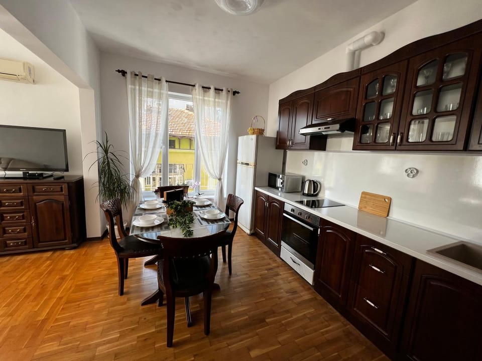 TV and multimedia, Kitchen or kitchenette, Seating area, Dining area, minibar, pet friendly, stove