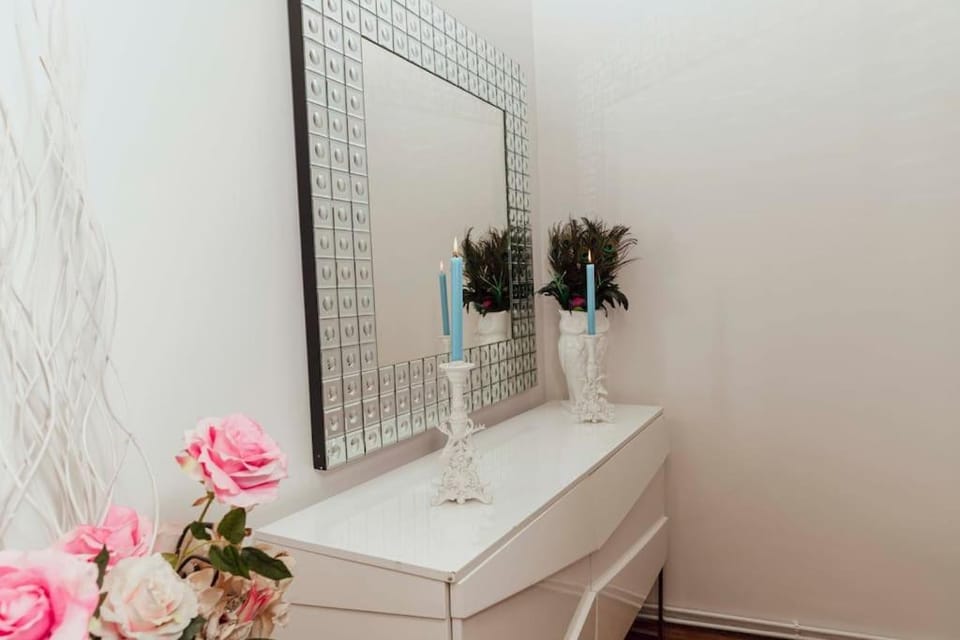 Decorative detail, Bedroom