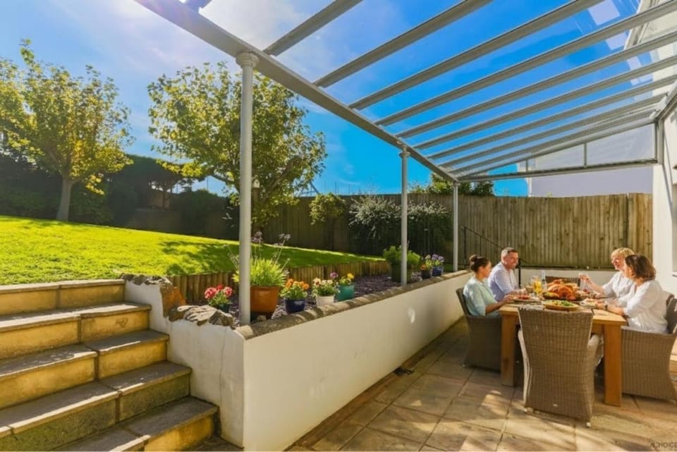 Patio, Garden, Seating area