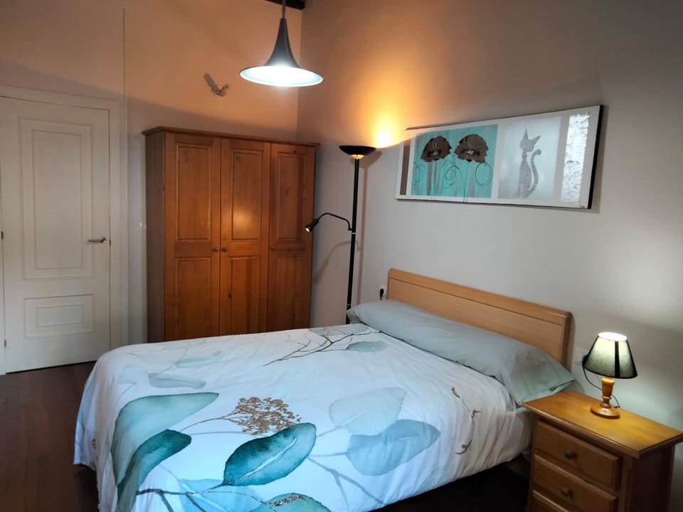 Bed, Bedroom, wardrobe