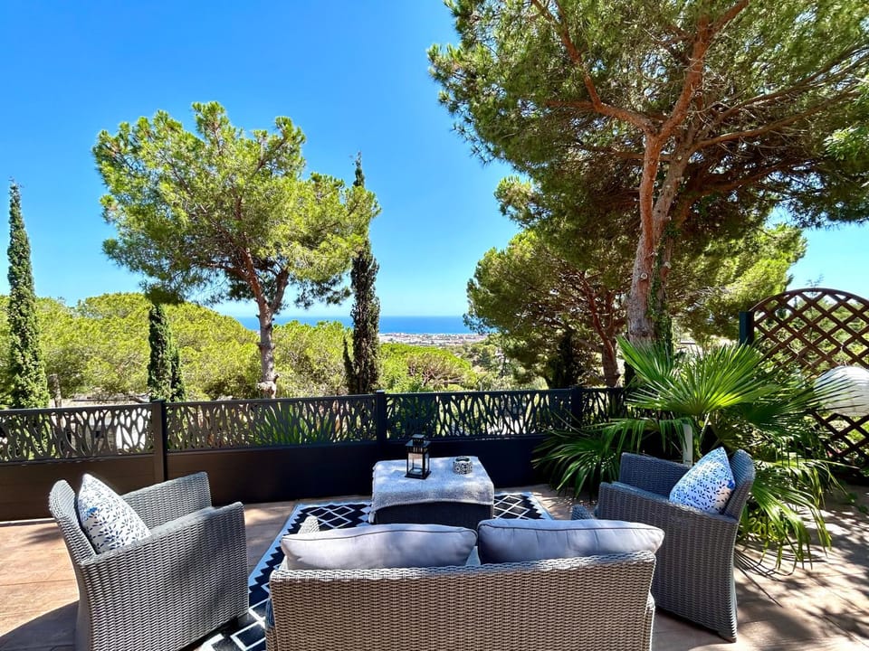 Patio, Natural landscape, Dining area, Garden view, Sea view