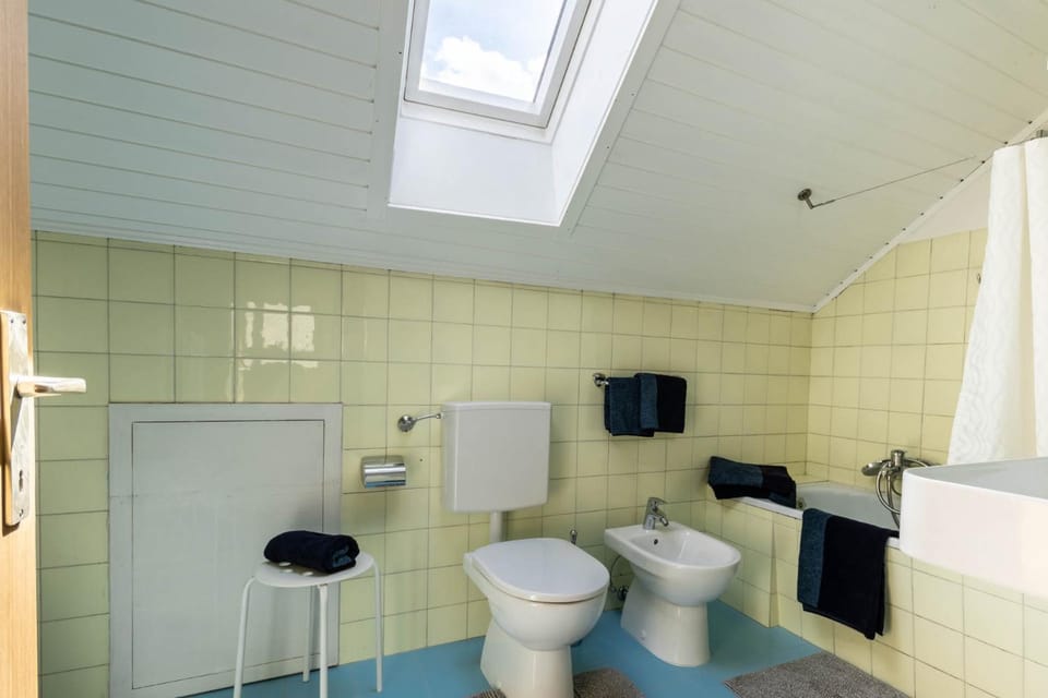 Toilet, Bathroom