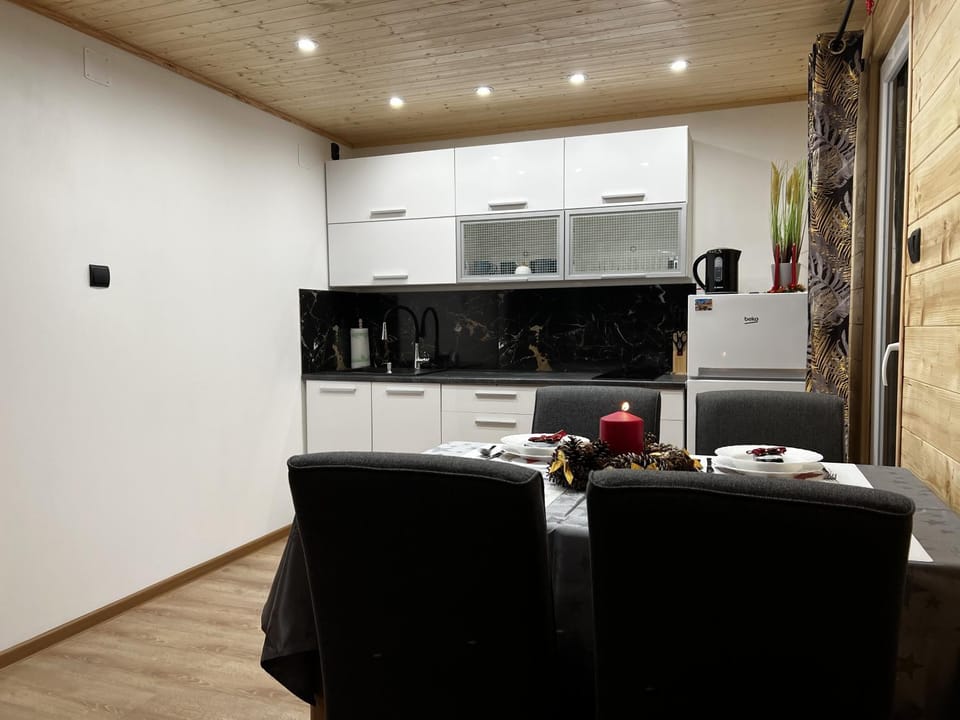 Domek Misi - Misiowa Polanka - domek z możliwością dodatkowego wynajęcia sauny Chalet in Lower Silesian Voivodeship