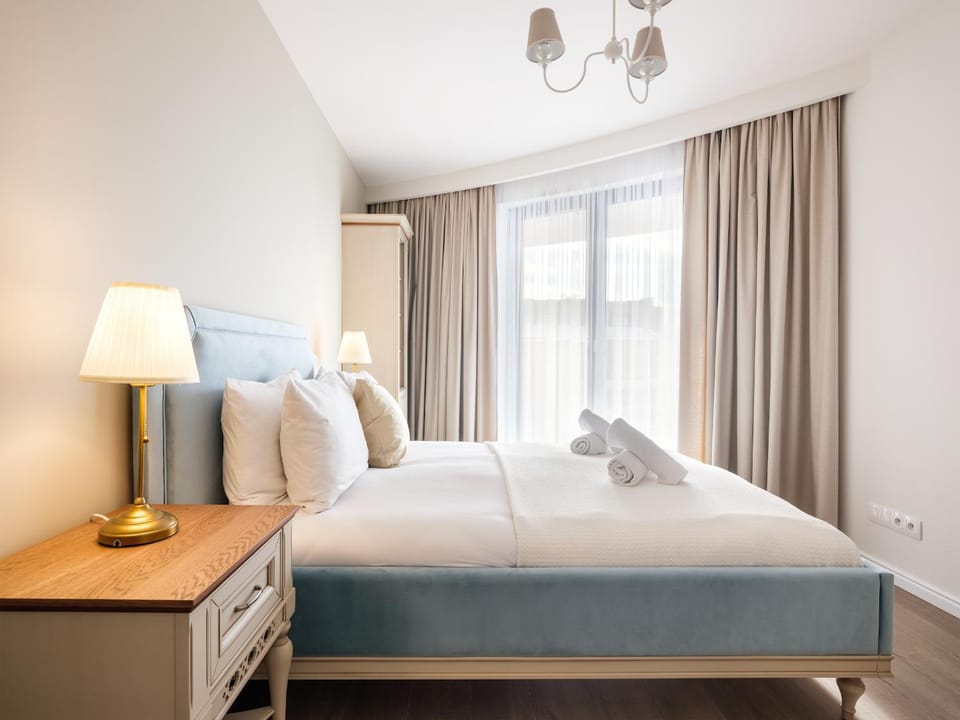 Bed, Balcony/Terrace, Photo of the whole room, Bedroom