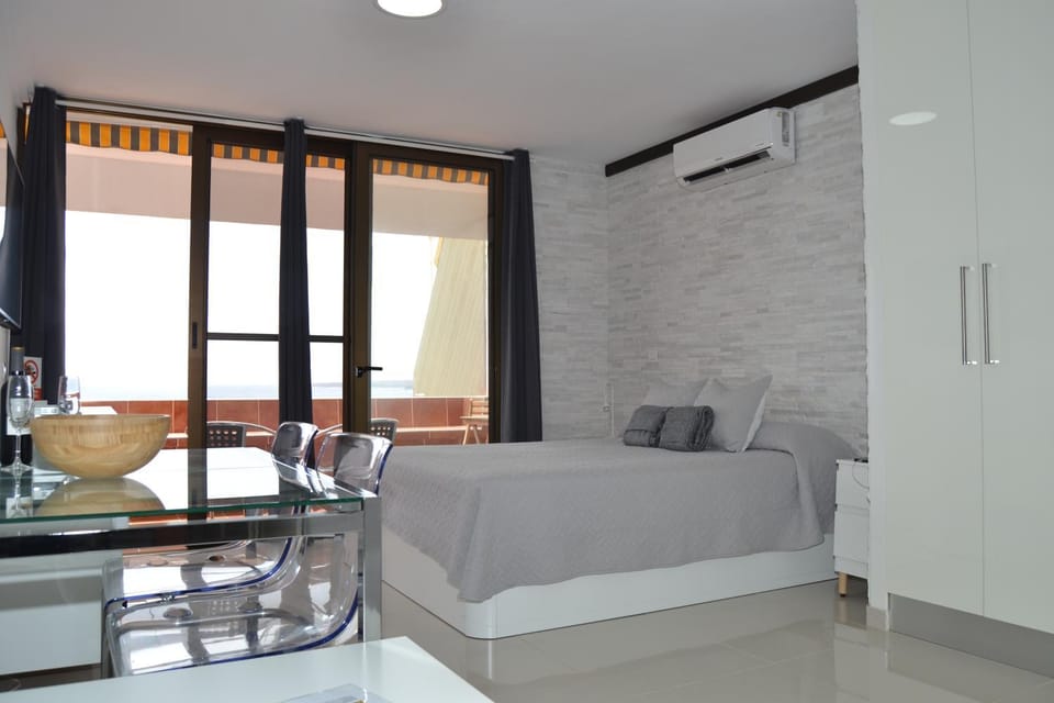 Listen the BAY - 230 Apartment in Costa del Silencio
