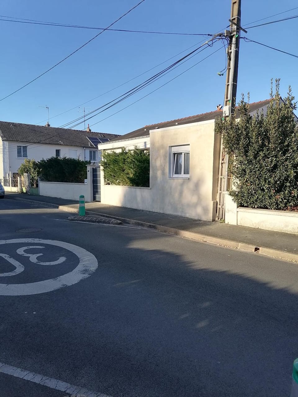 Neighbourhood, Street view