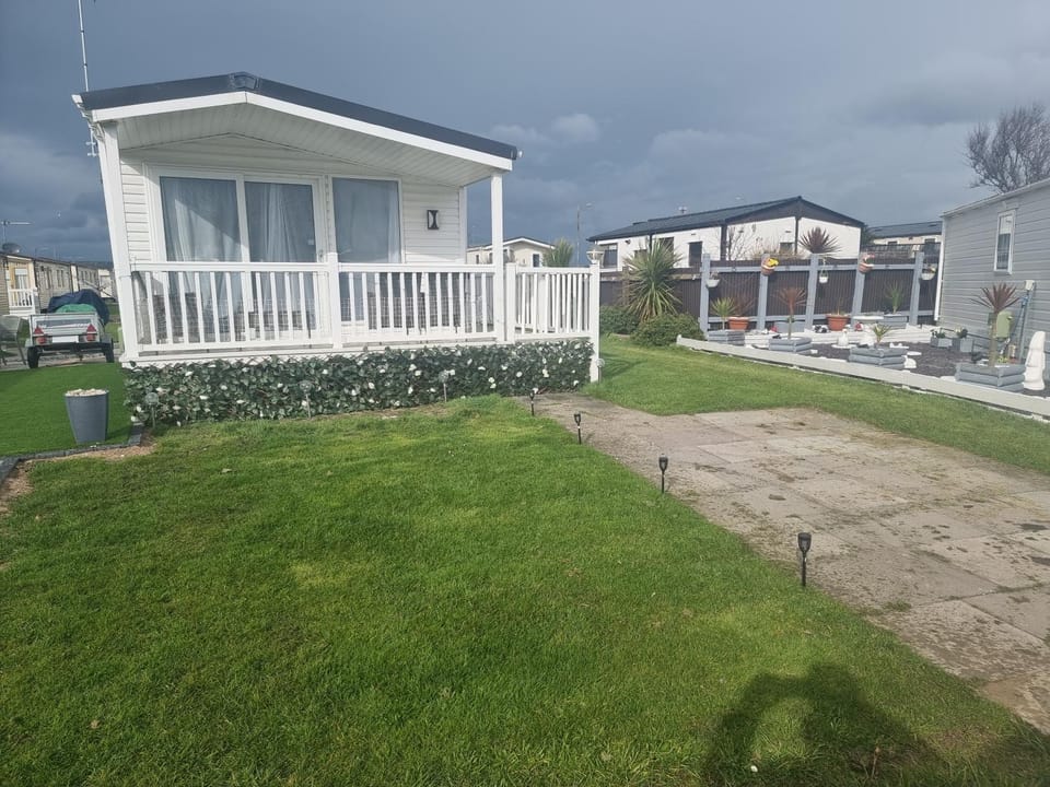 Lyons robin hood lodge Rhyl Campground/ 
RV Resort in Rhyl