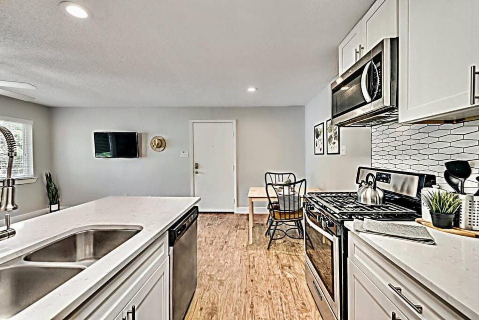 Global Cup Lovely Dallas Flat Near Downtown Apartment in Dallas