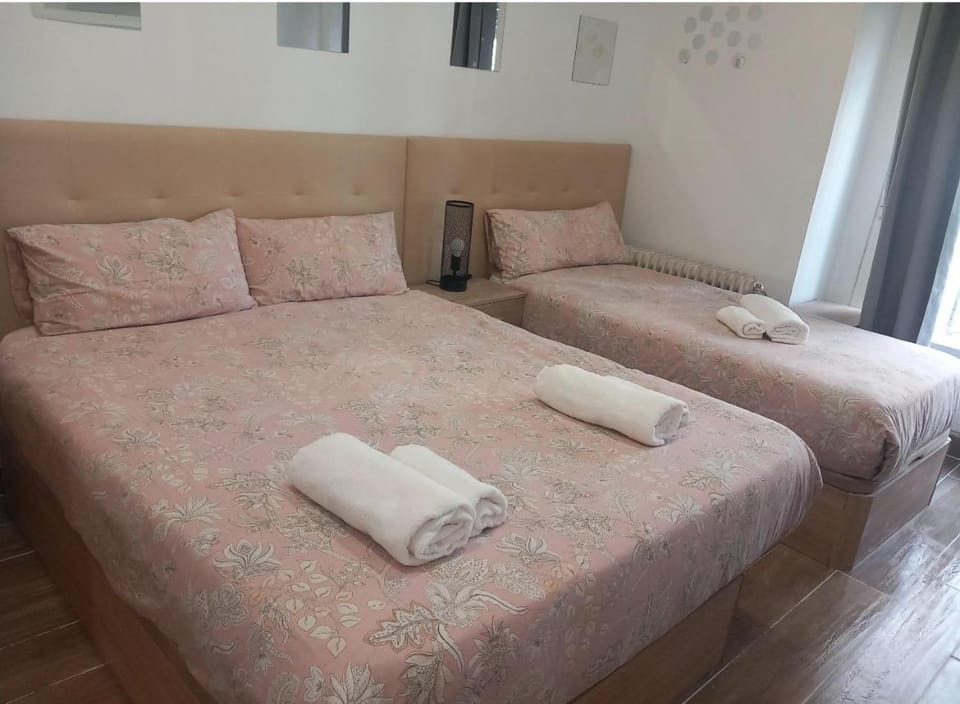 Infantas Corazón de Chueca 3 Bed and Breakfast in Centro