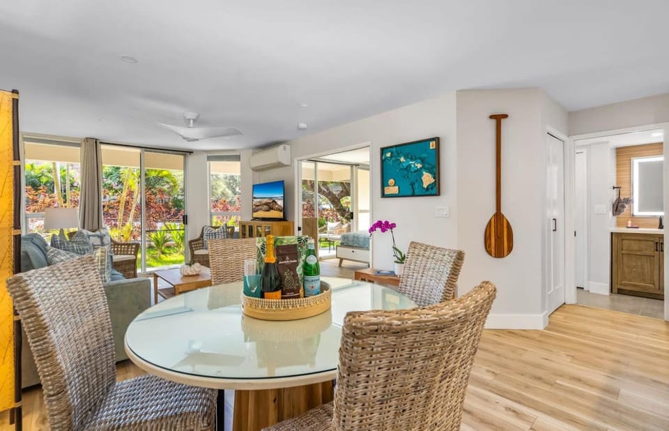 Chic and Central Ocean Dream Vista House in Wailea