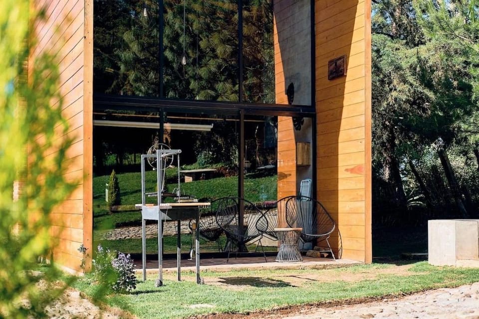 Facade/entrance, Balcony/Terrace