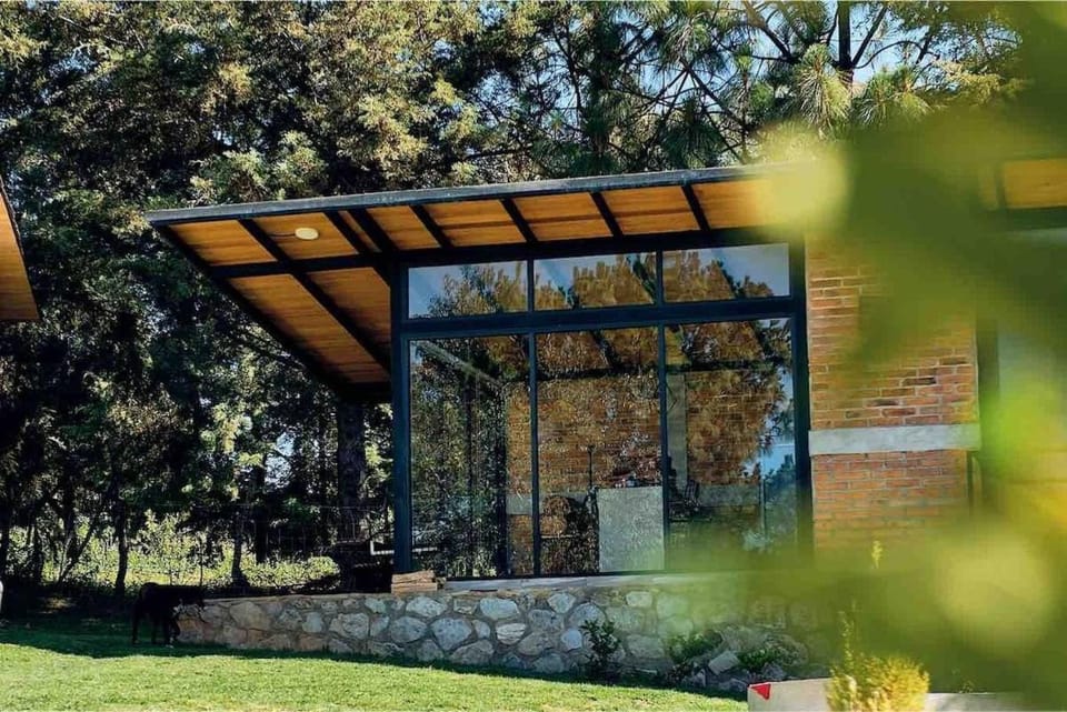Facade/entrance, Balcony/Terrace