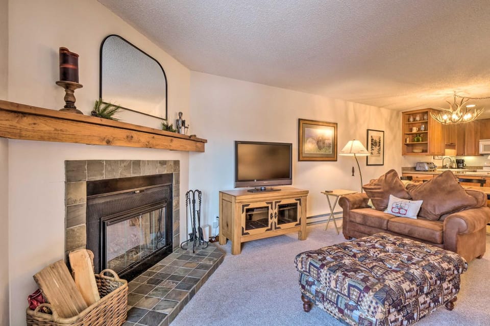Ski, Hike & Explore: All-Season Frisco Condo House in Frisco