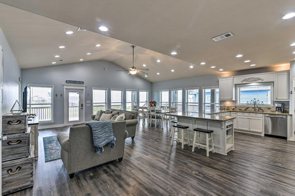 Group Getaway w/ Deck, Steps to Crystal Beach! House in Bolivar Peninsula