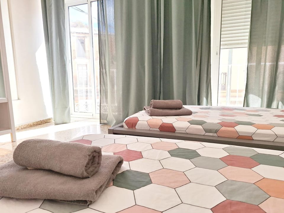 Bed, Photo of the whole room, Bedroom, towels