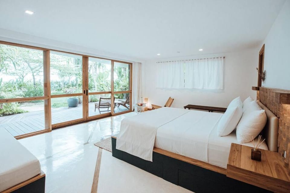 Bed, Balcony/Terrace, Photo of the whole room, Bedroom