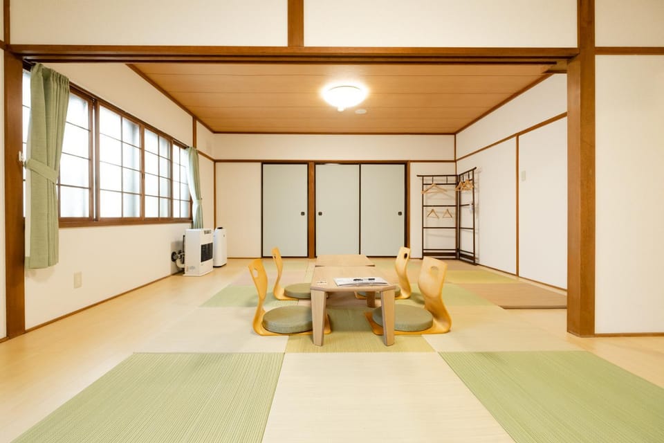 Living room, Photo of the whole room, Seating area