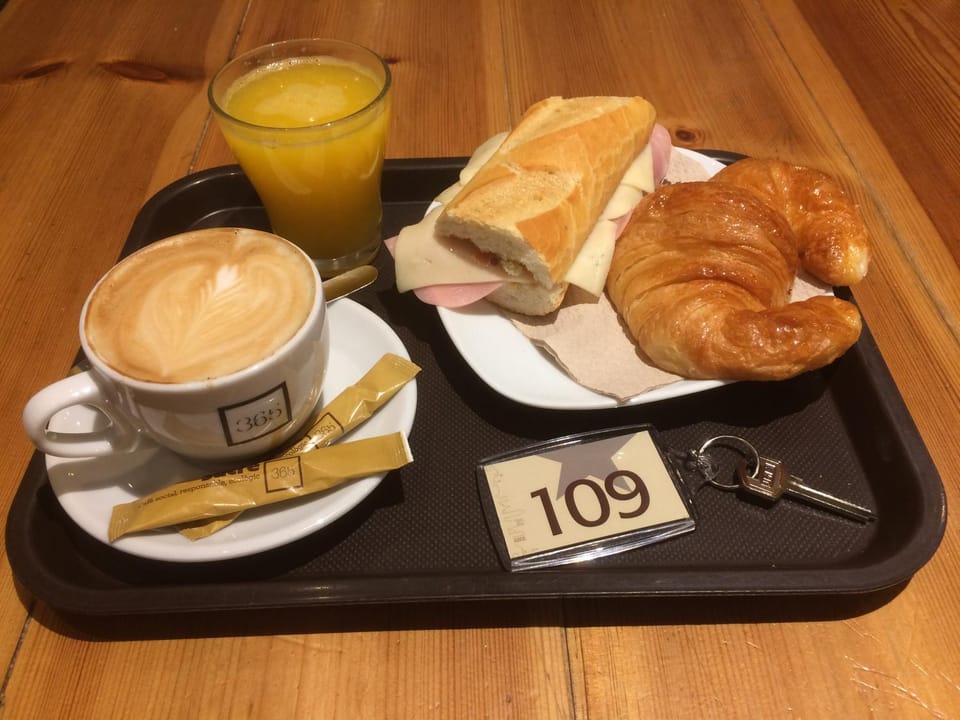 Food and drinks, Breakfast, Continental breakfast
