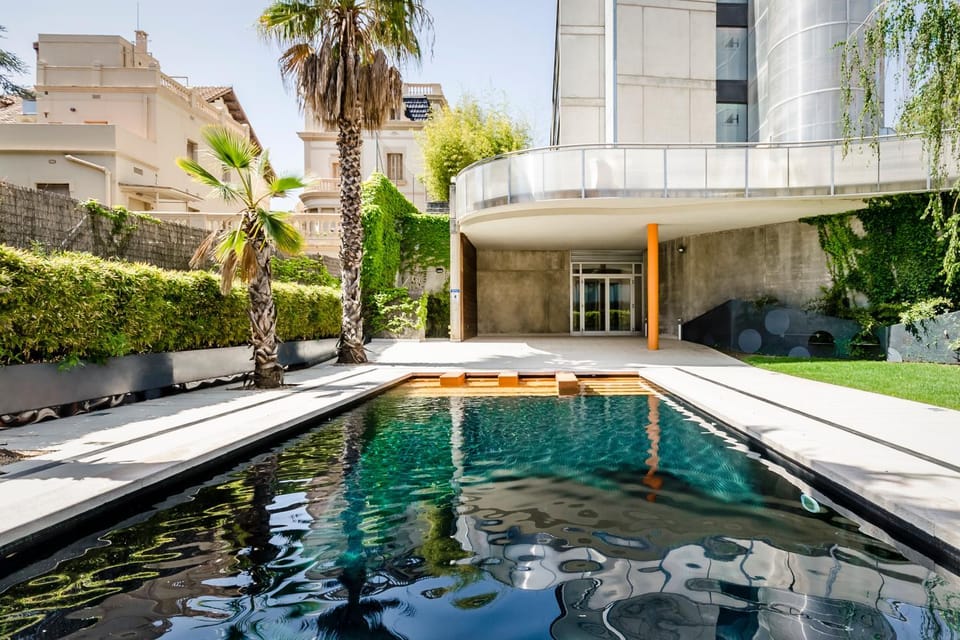 Property building, Facade/entrance, Garden, Swimming pool