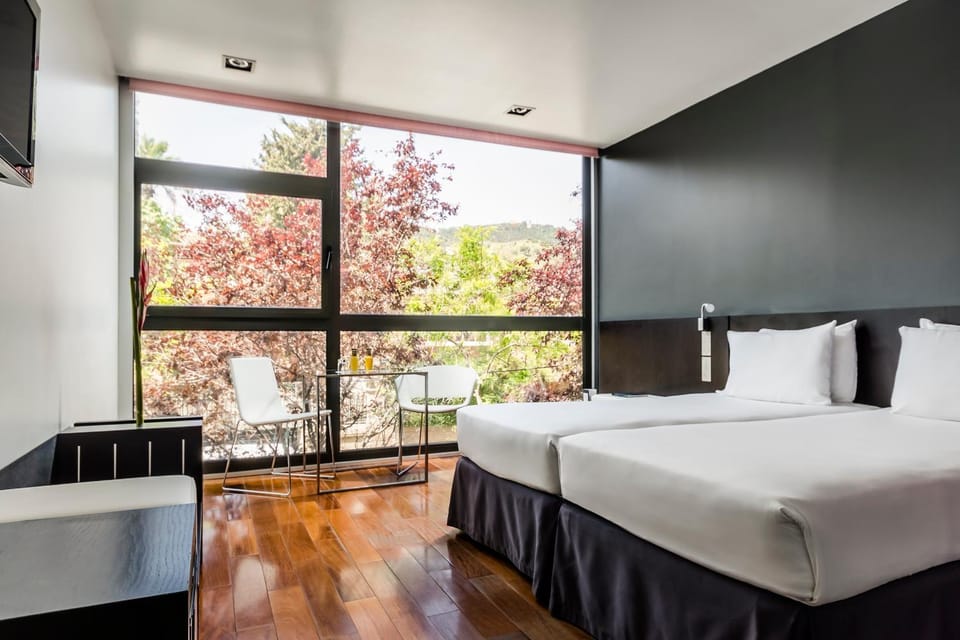 Bed, View (from property/room), Photo of the whole room, Decorative detail, Bedroom
