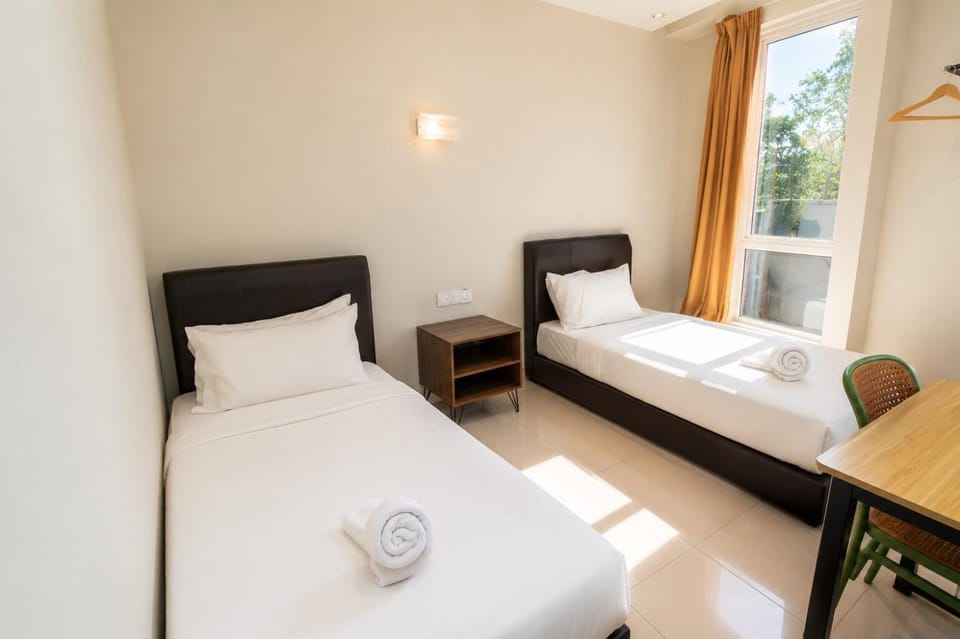 Swing & Pillows - Kota Damansara Hotel in Petaling Jaya